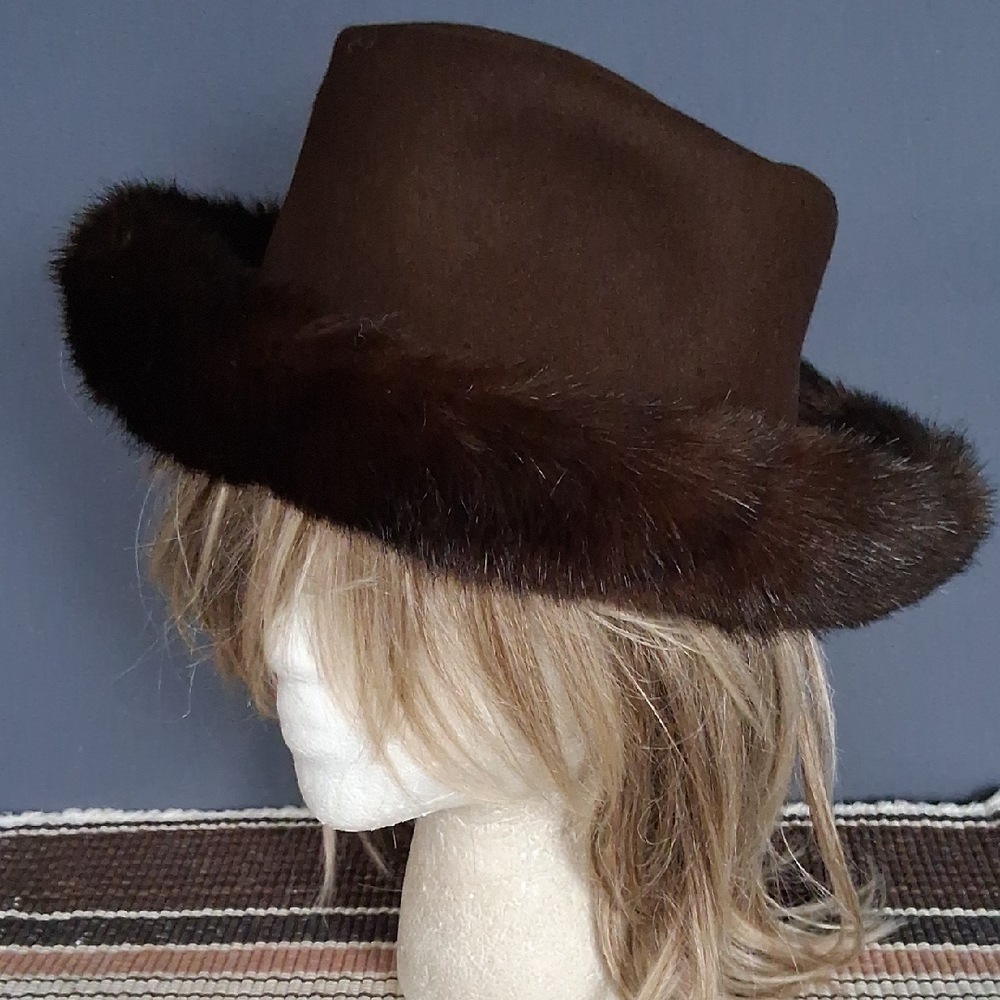Elegant Wool Hat For Bloomingdale's